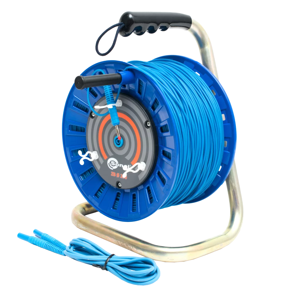 Test lead on a reel with banana plugs; 200 m; blue